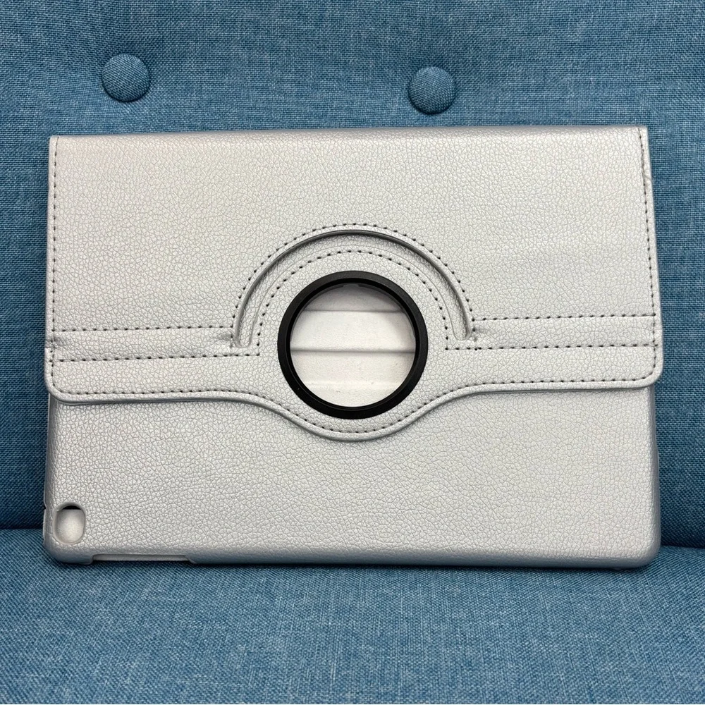 Tablet 360° Rotating Folio Case - Silver for IPAD 5 or 6 (9.7 inch stand)